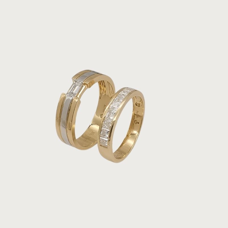 Opulenti Gold Wedding Ring Pair